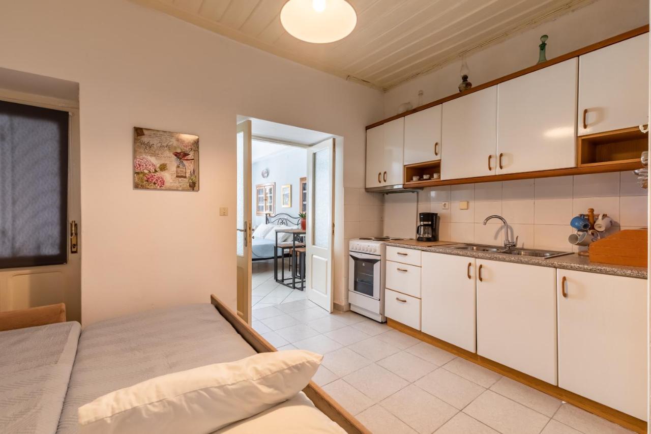 Yiayia'S Guesthouse Σκόπελος Εξωτερικό φωτογραφία